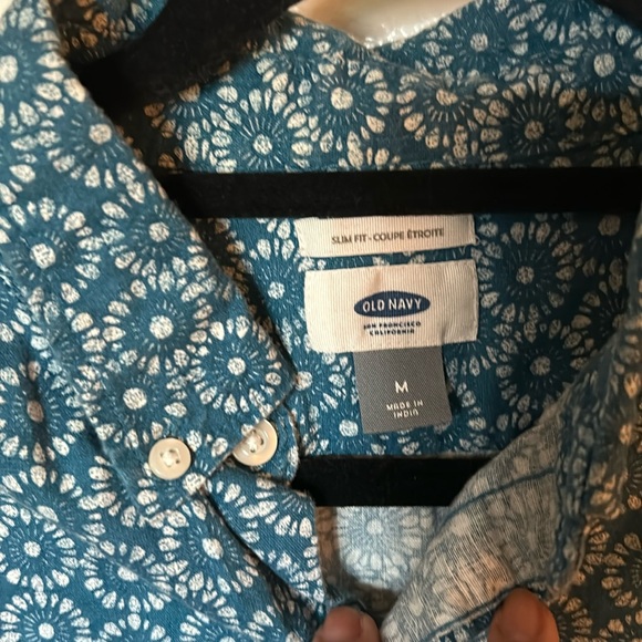 Men’s Button  down shirt - Picture 7 of 8